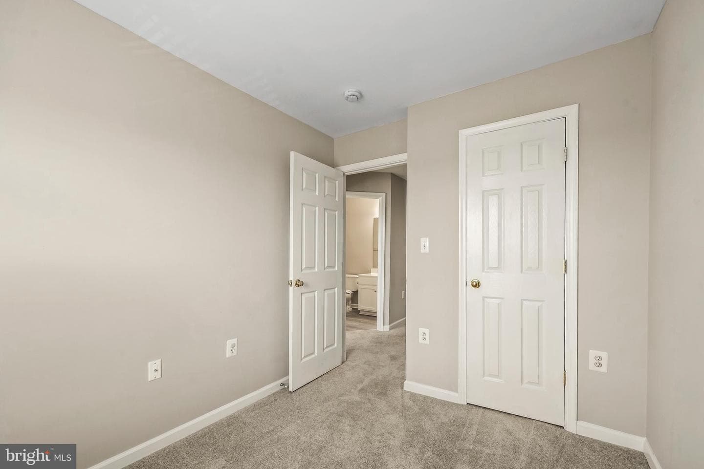 453 Pearlbush Square NE photo 18