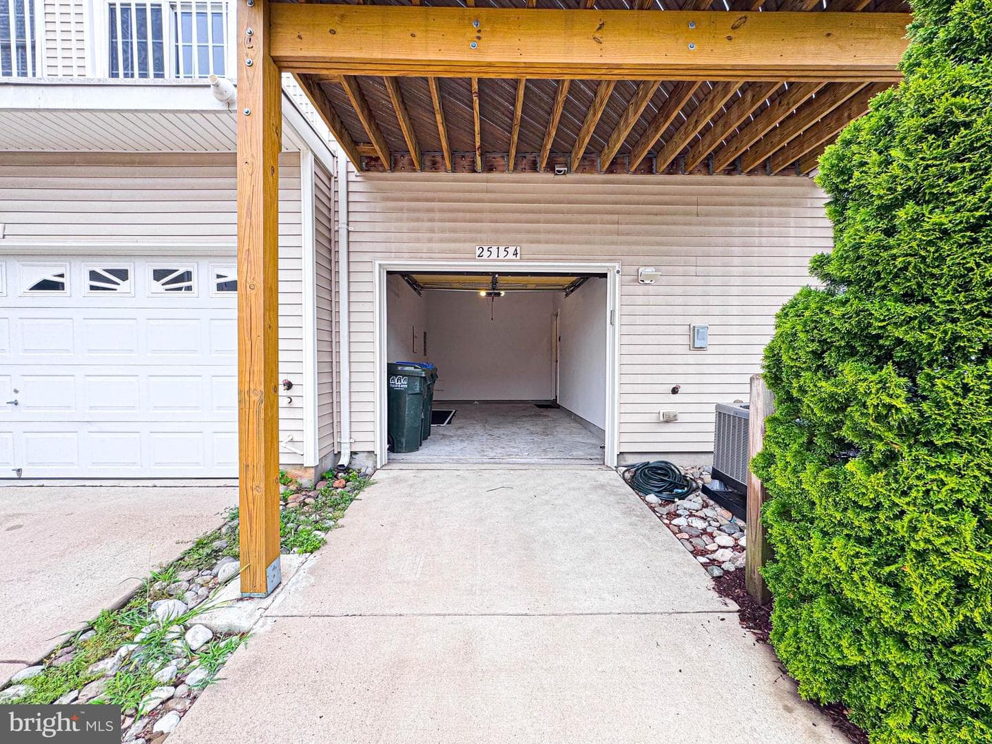 25154 Monteith Terrace photo 14