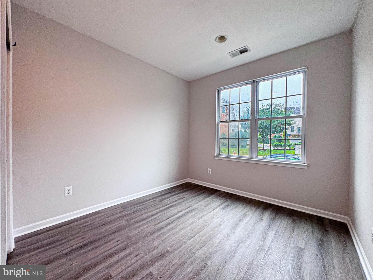 25154 Monteith Terrace photo 5