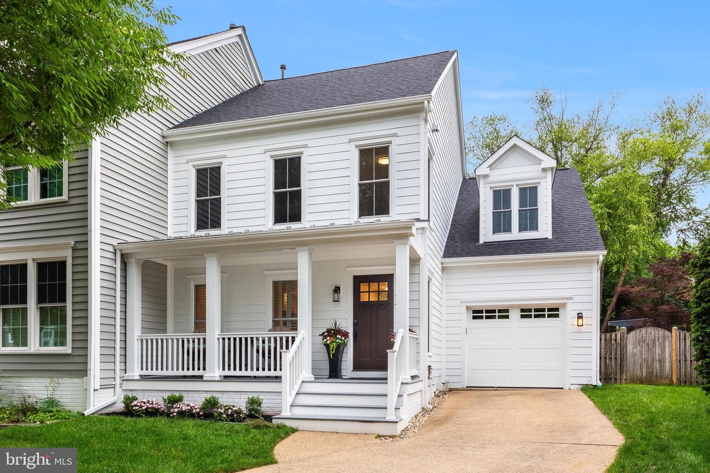 215 Andover Court NE, Leesburg