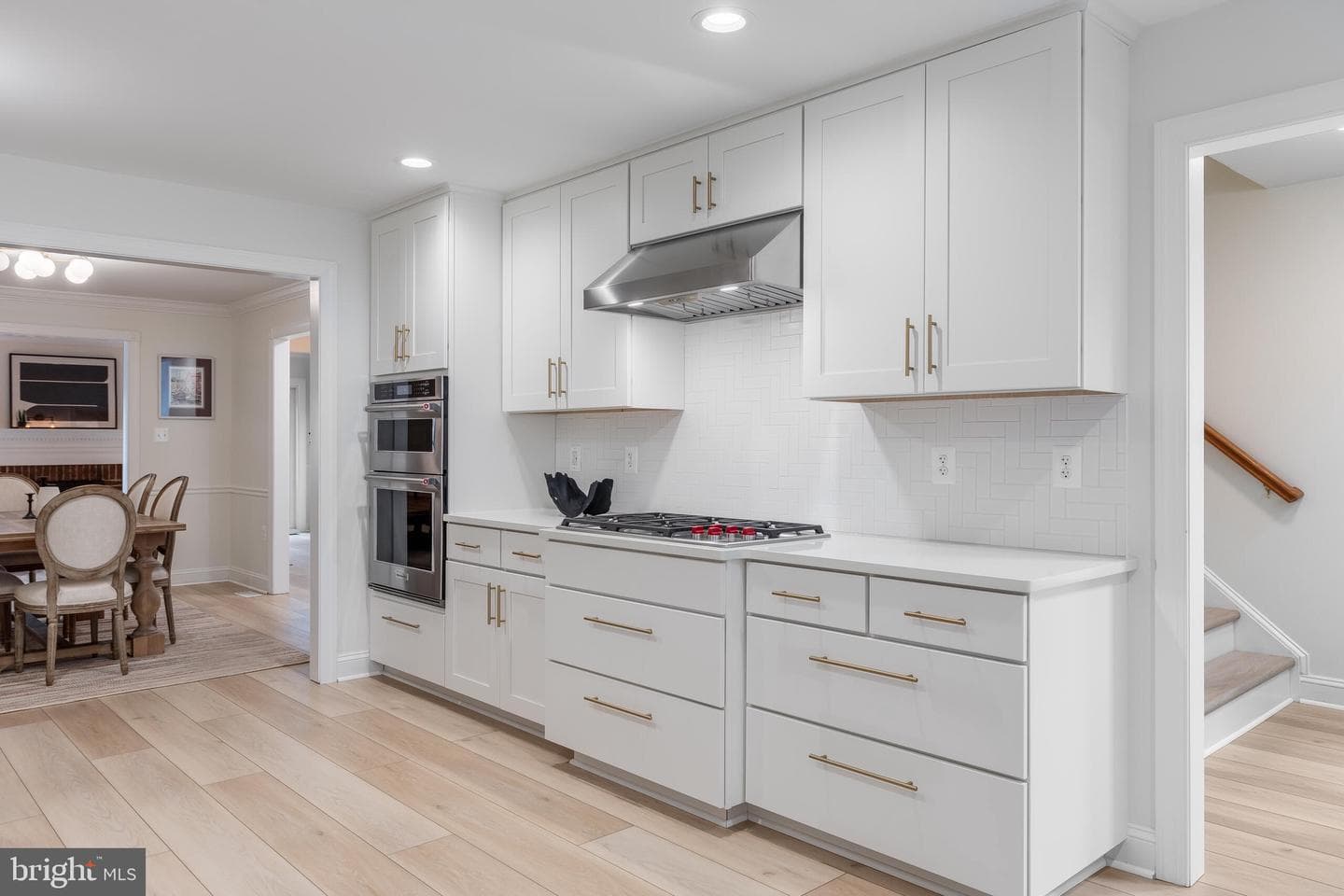 215 Andover Court NE photo 9