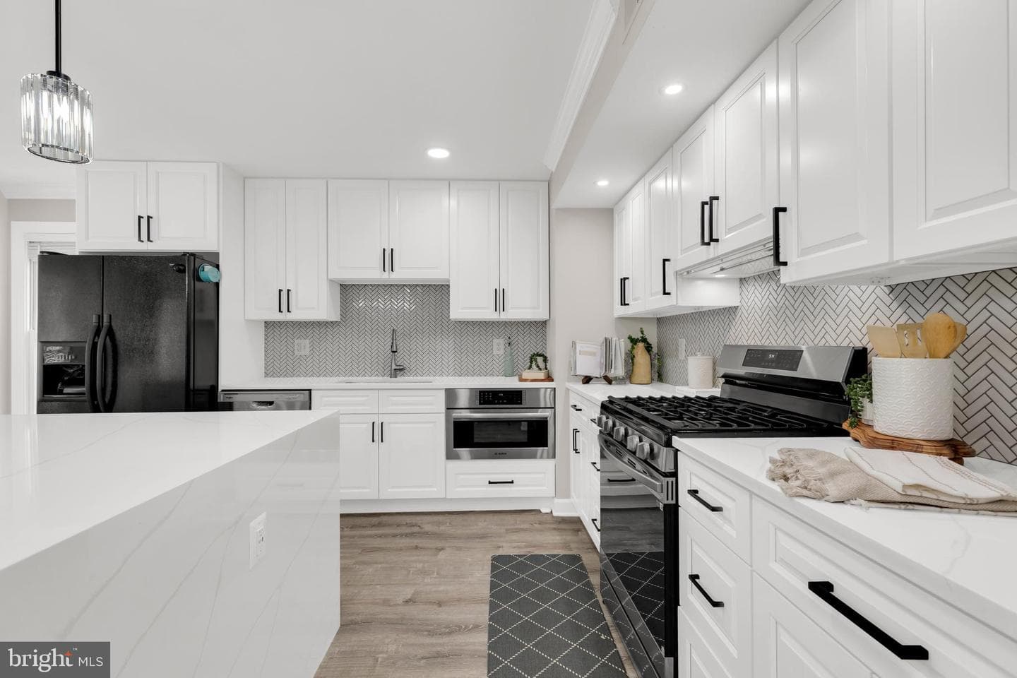 43521 Postrail Square photo 11