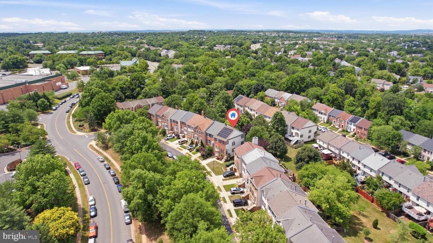 43521 Postrail Square photo 42