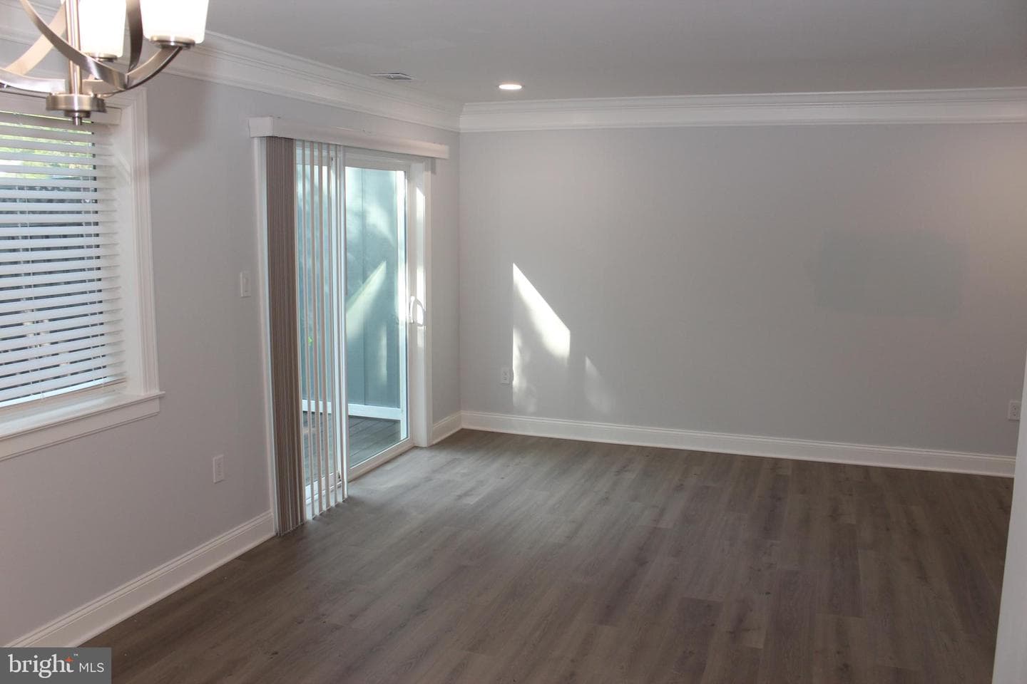 237 Greenfield Court photo 6