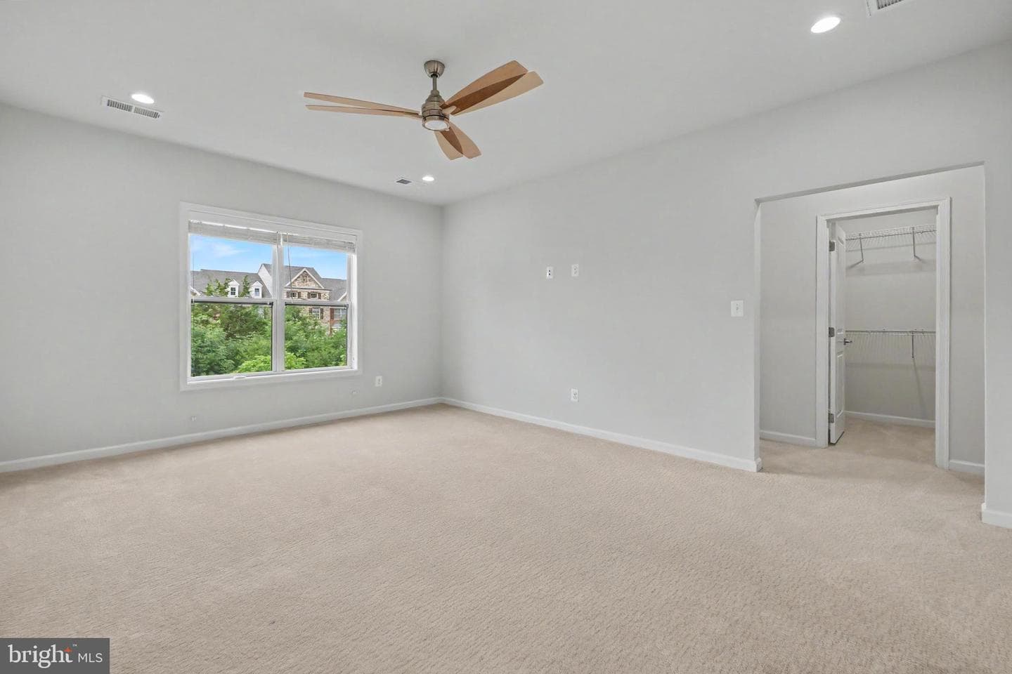 22503 Windsor Locks Square photo 34