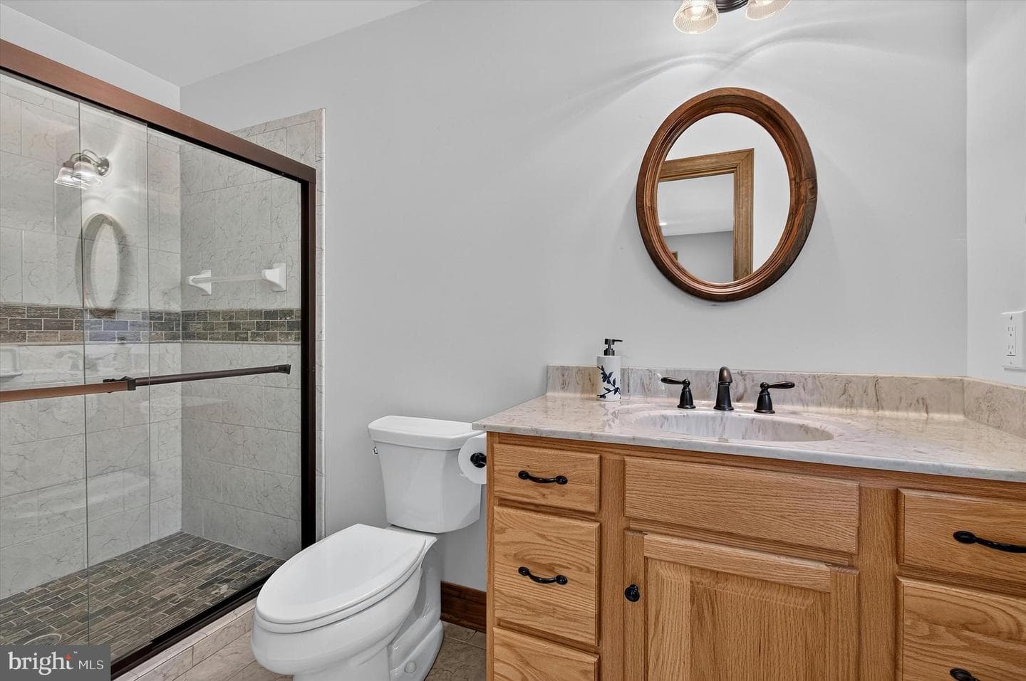 13471 Sagle Road photo 28