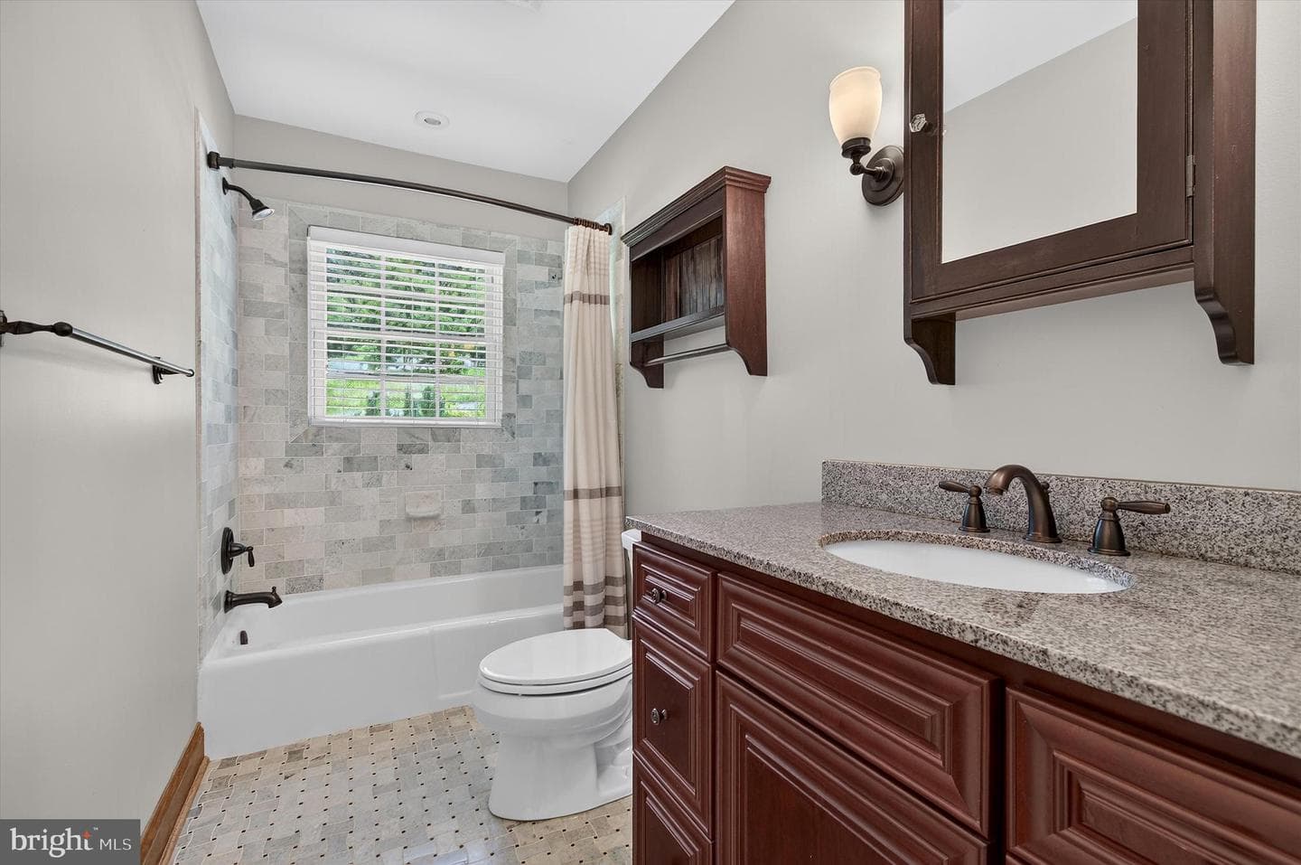 13471 Sagle Road photo 31