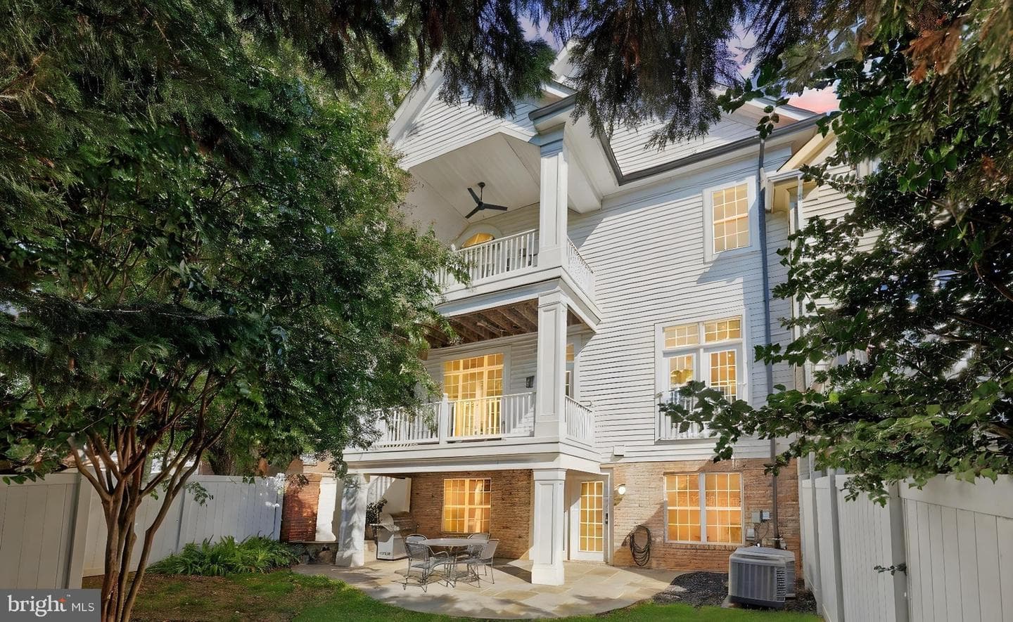 18441 Lanier Island Square photo 49
