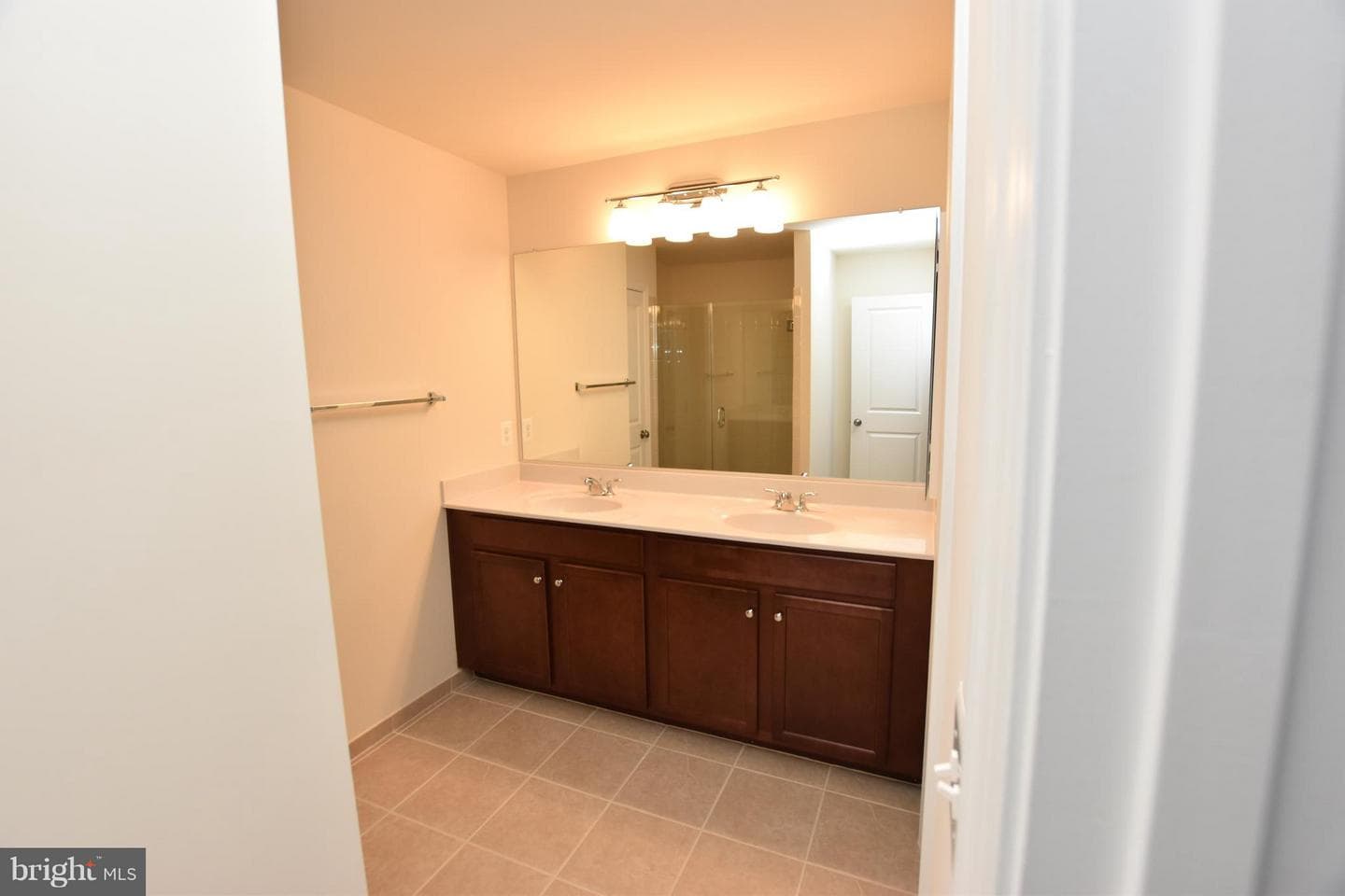42452 Dogwood Glen Square photo 15