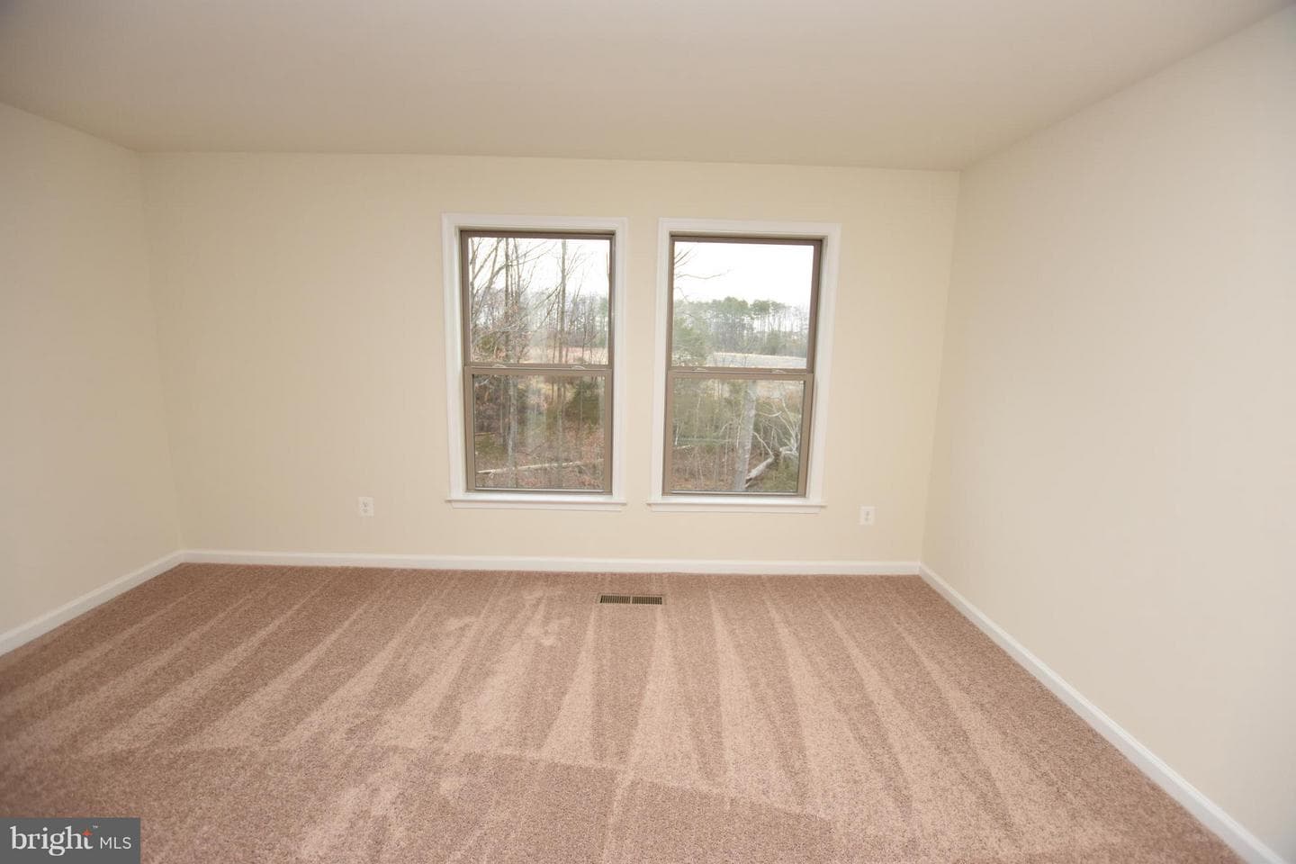 42452 Dogwood Glen Square photo 16
