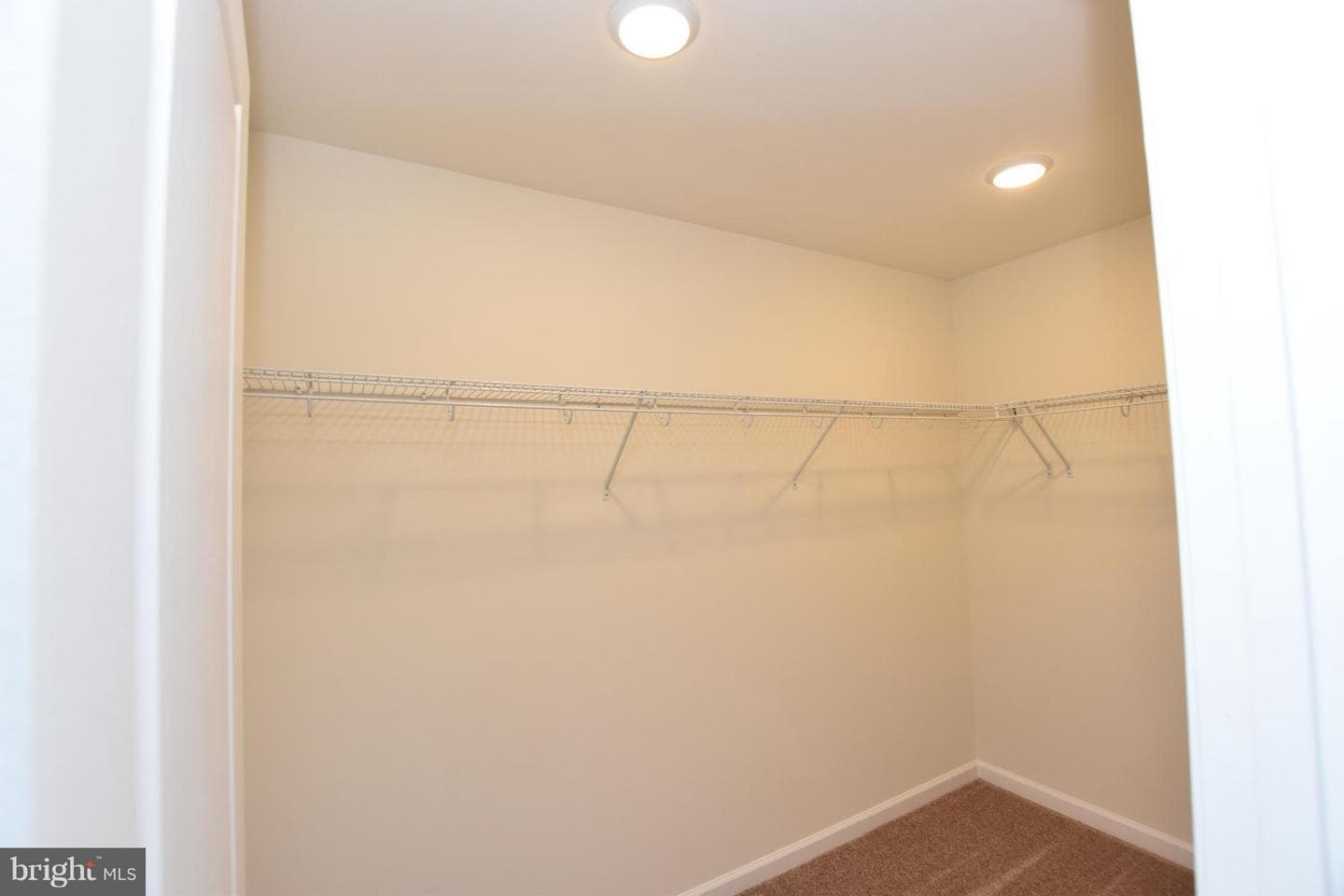 42452 Dogwood Glen Square photo 17