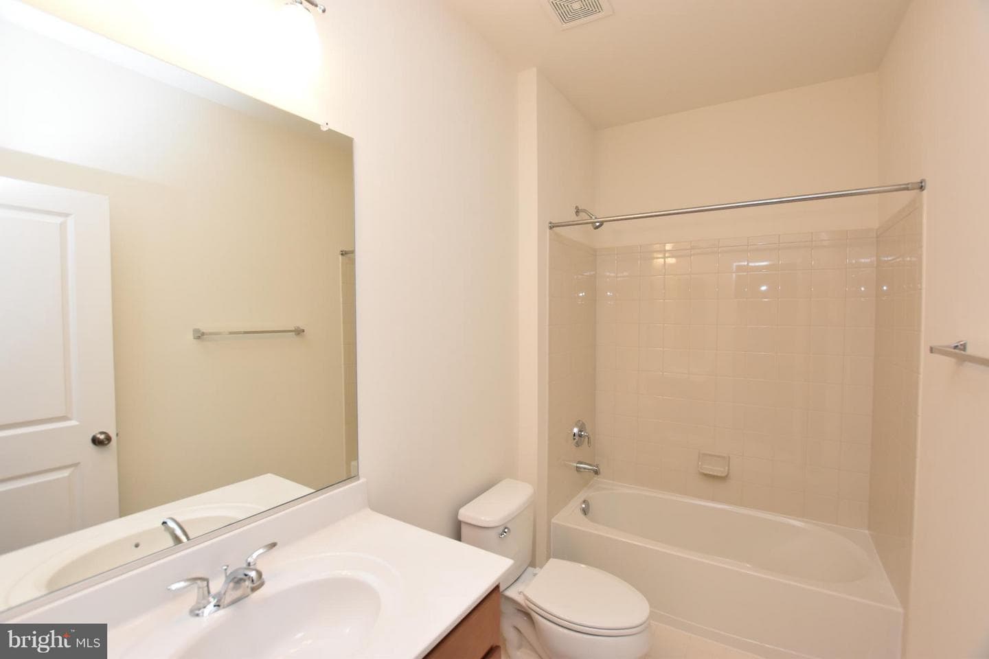 42452 Dogwood Glen Square photo 19