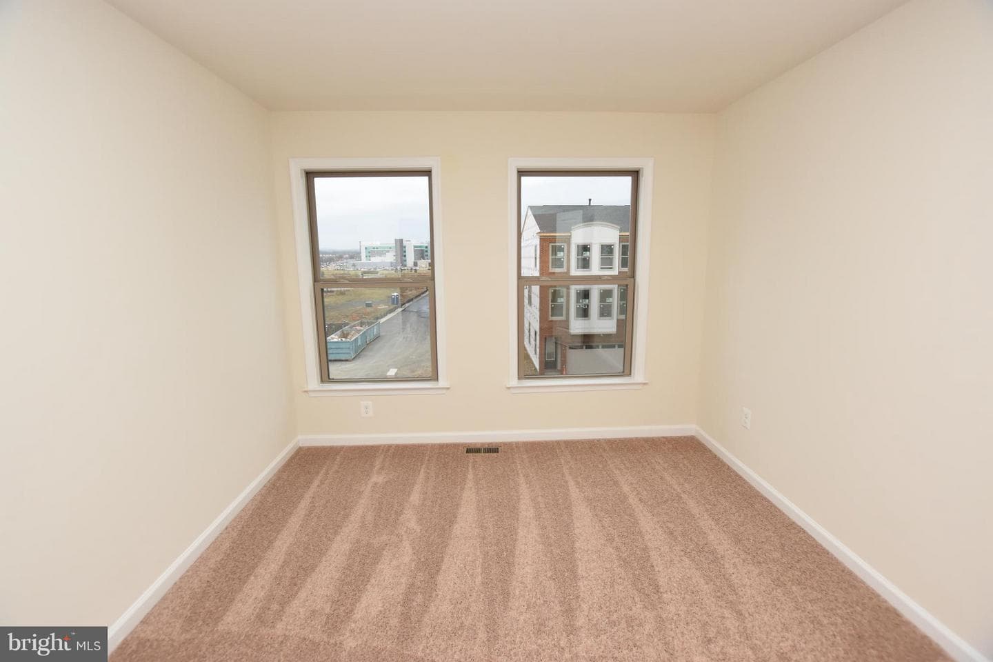 42452 Dogwood Glen Square photo 20