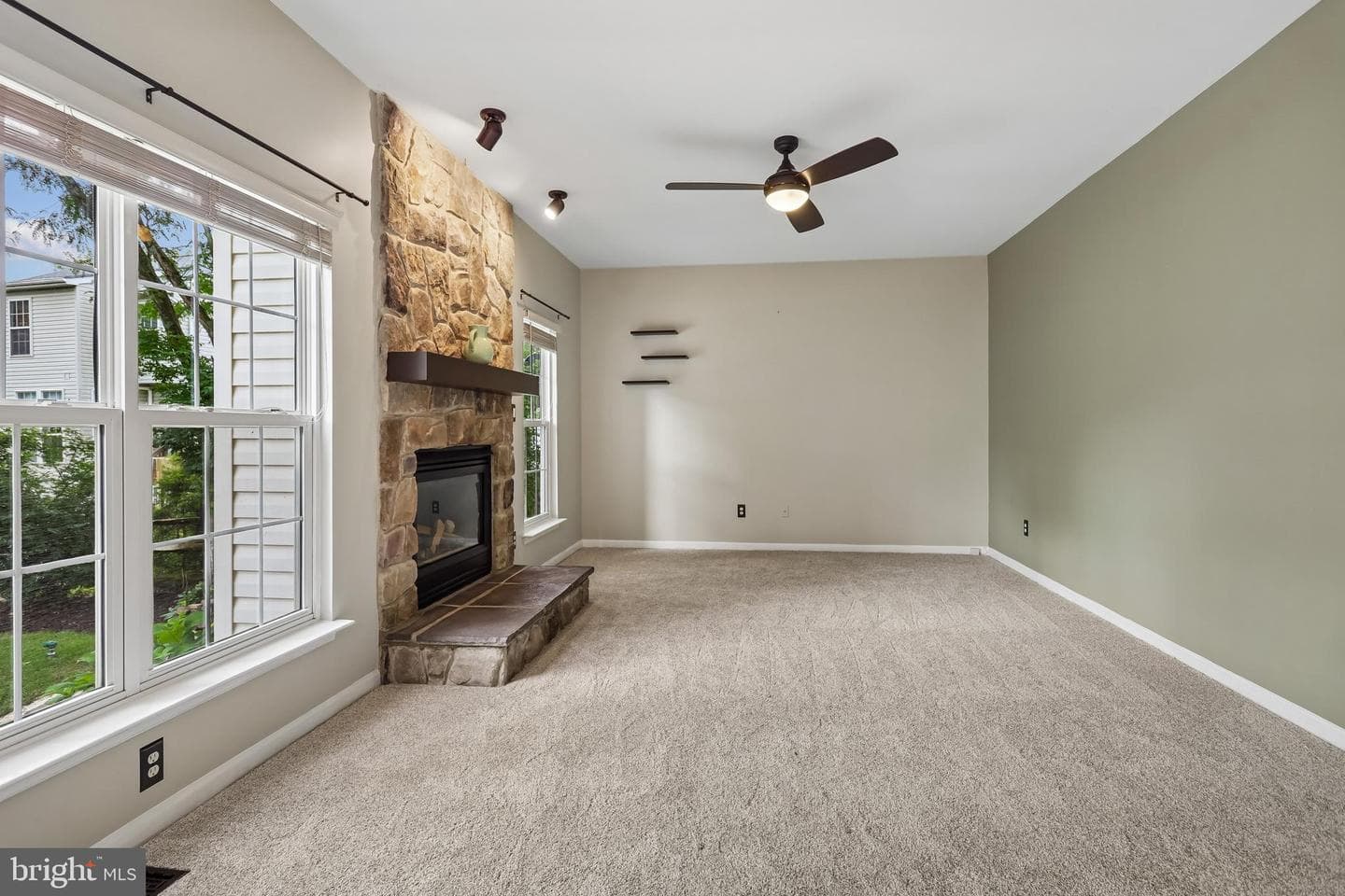 43157 Malloch Place photo 13