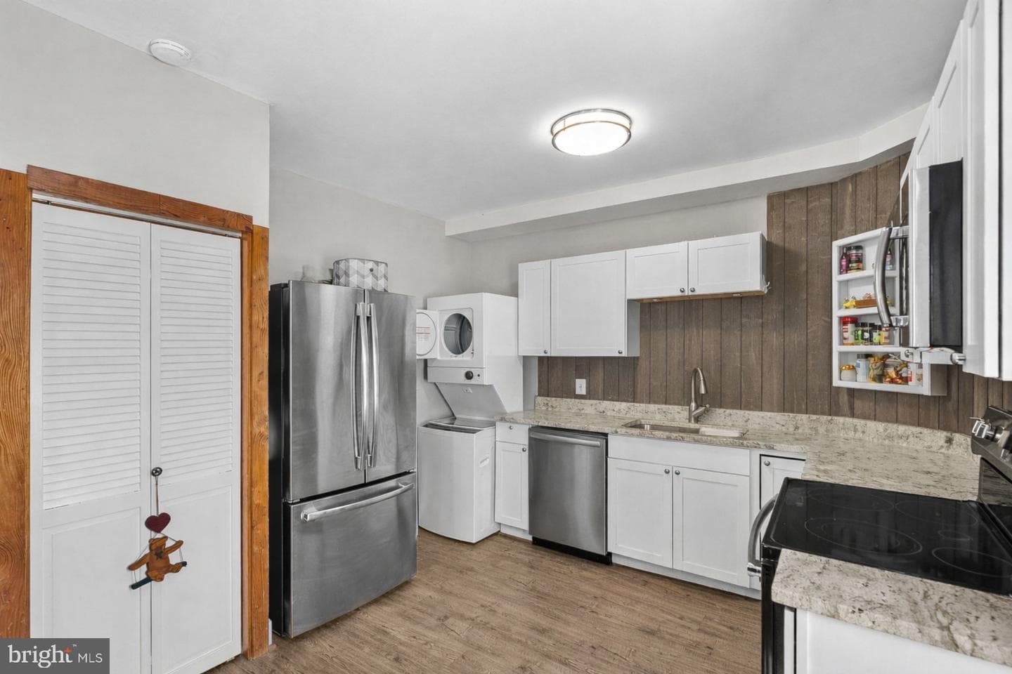 9 Burke Circle photo 11