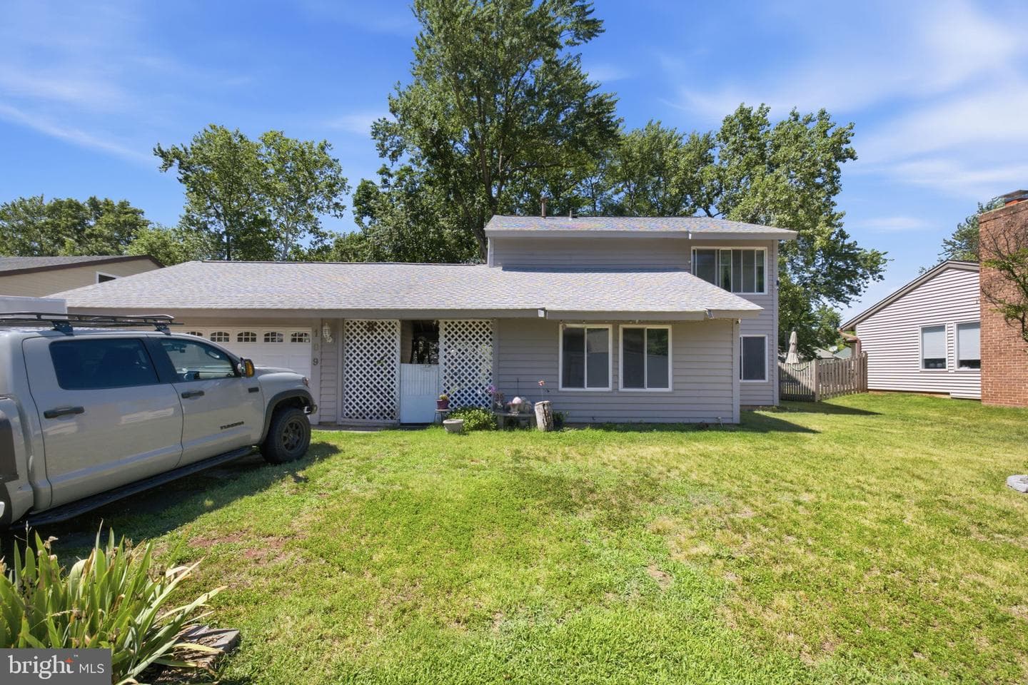 109 Harvest Lane photo 2