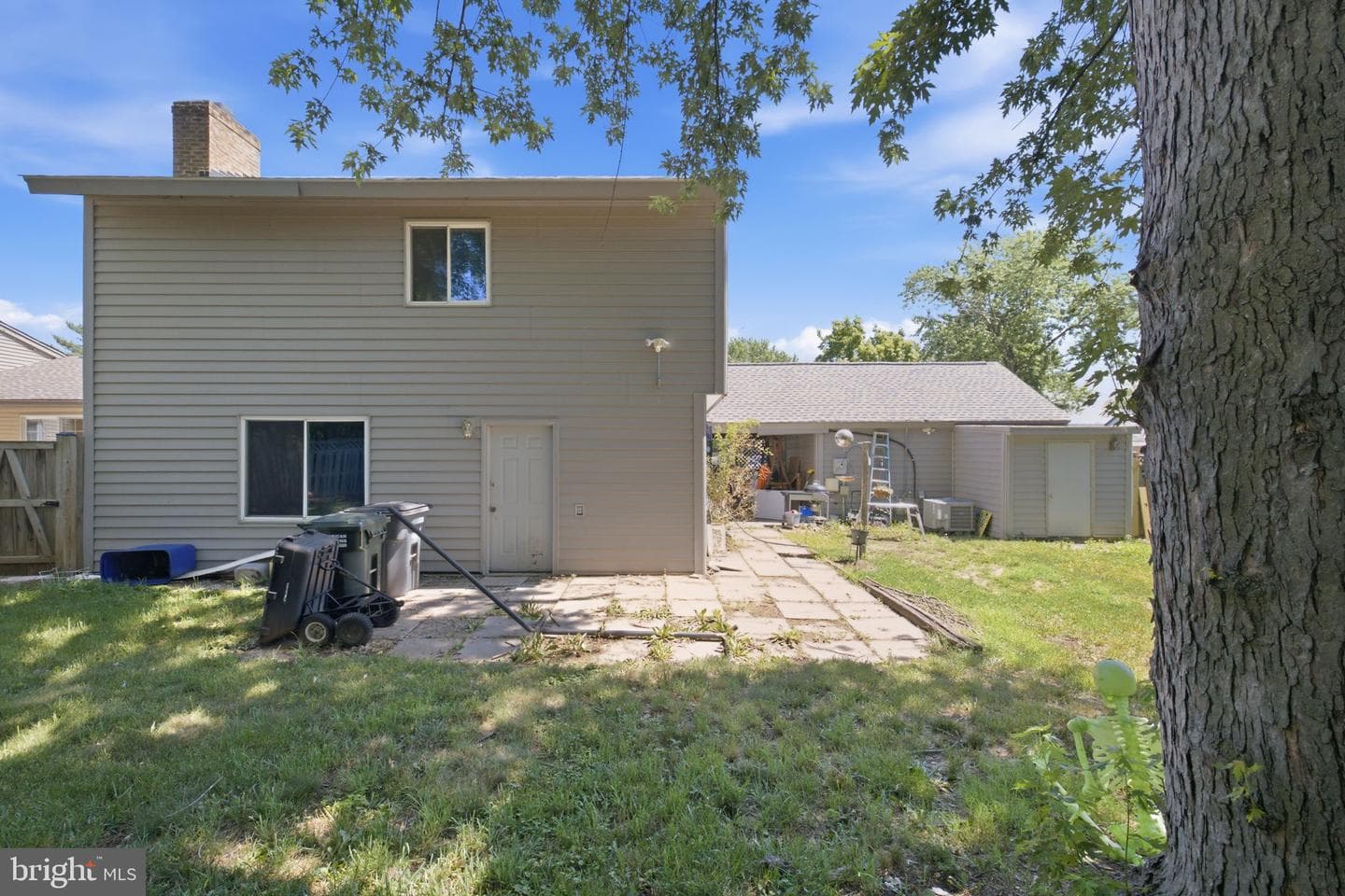 109 Harvest Lane photo 3