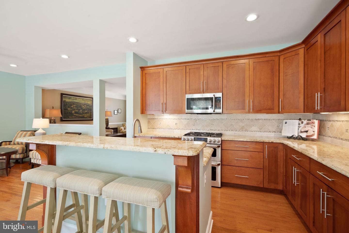 18402 Lanier Island Square photo 17