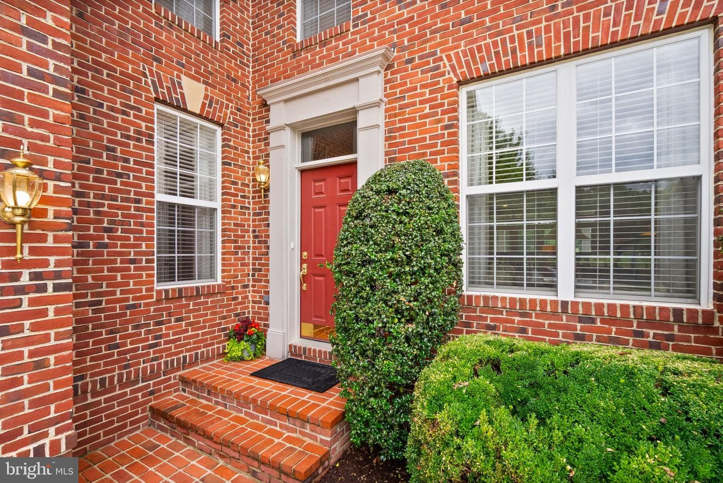 18402 Lanier Island Square photo 6