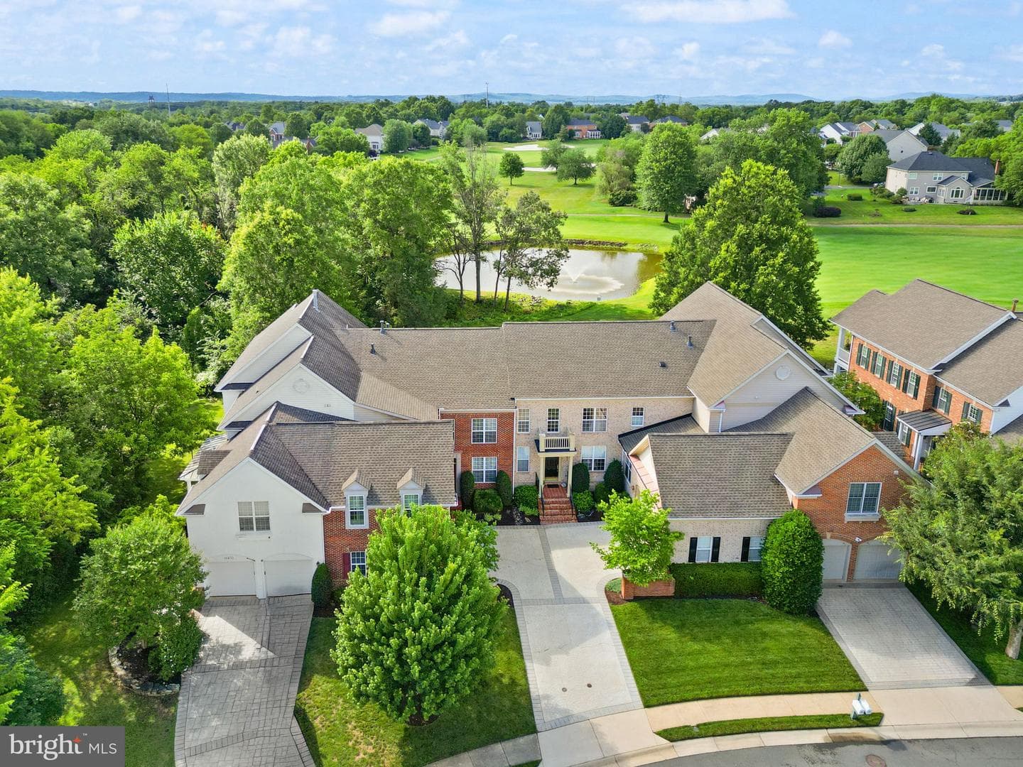 18402 Lanier Island Square photo 63