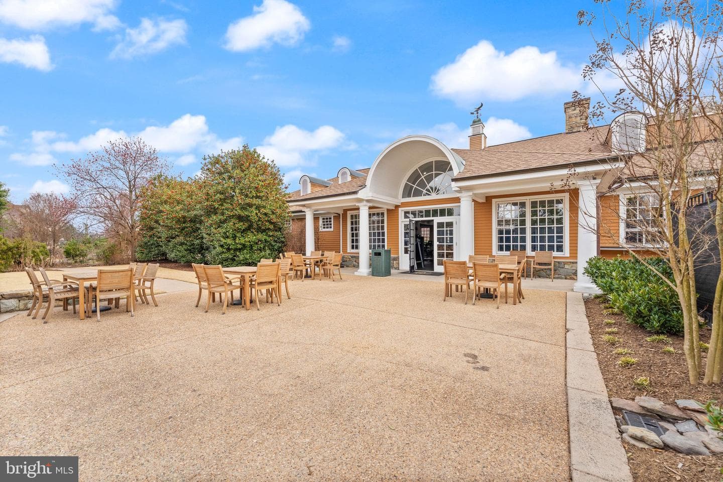 18402 Lanier Island Square photo 90