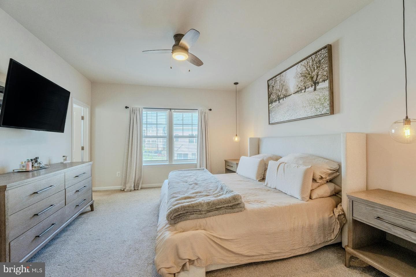 813 Sawback Square NE photo 20