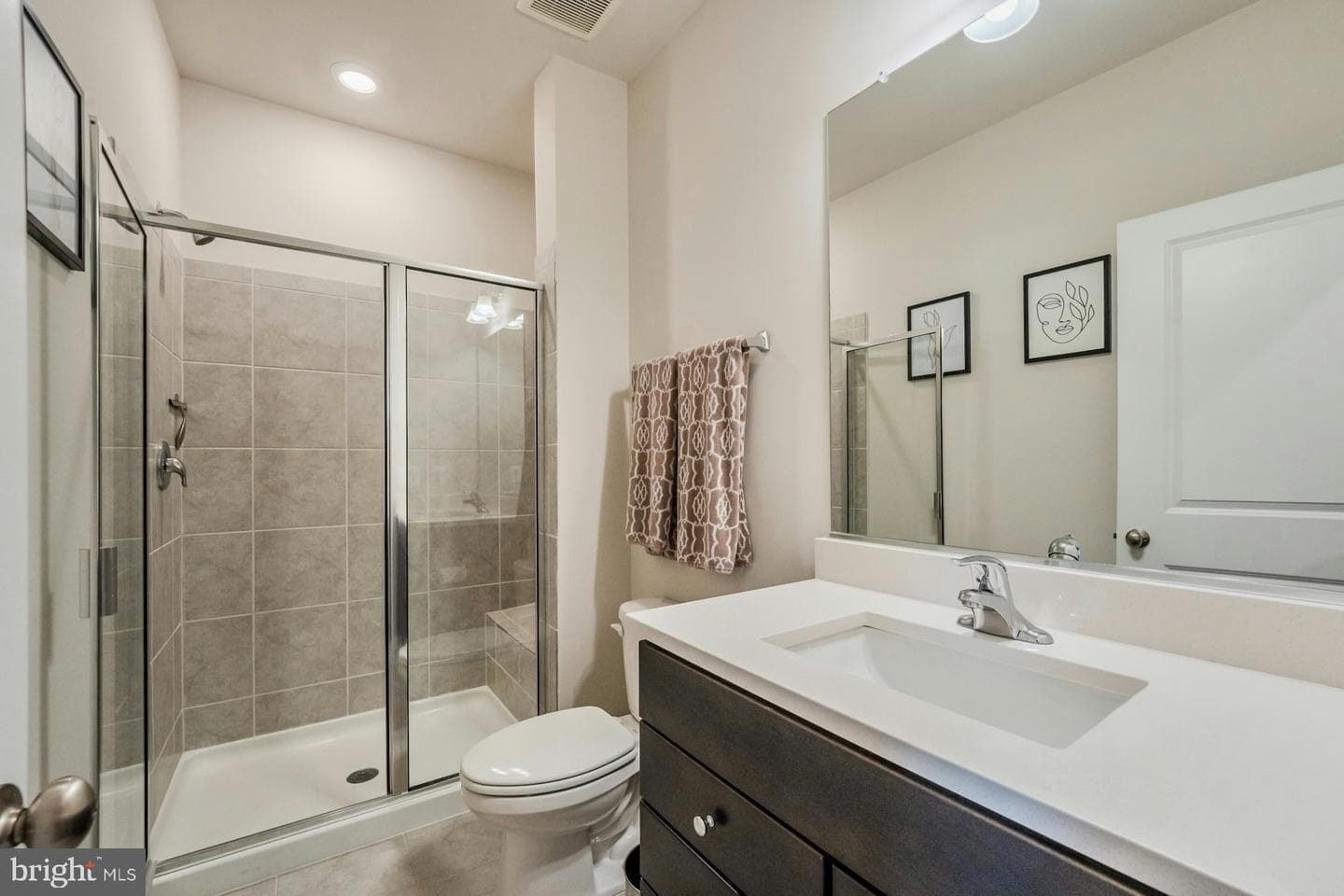 813 Sawback Square NE photo 24
