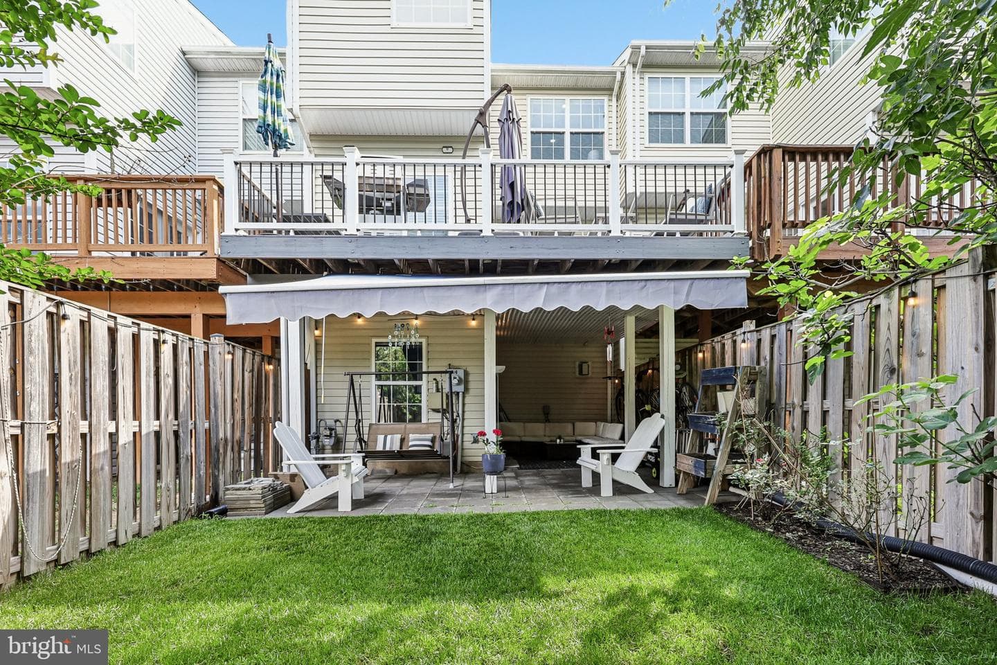 229 Hawks View Square SE photo 37