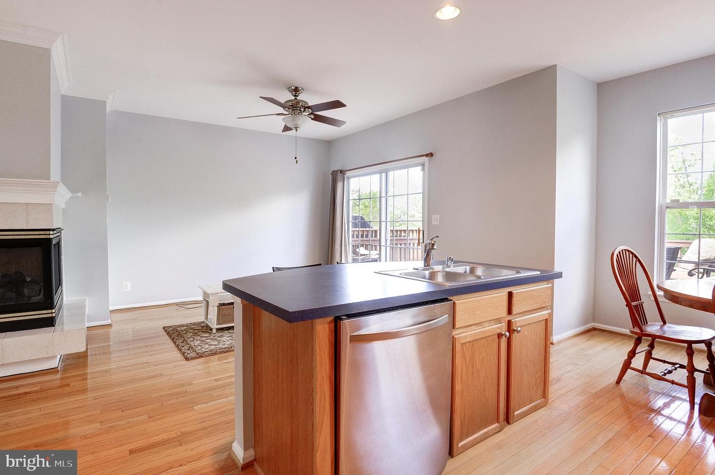 180 Spencer Terrace SE photo 12