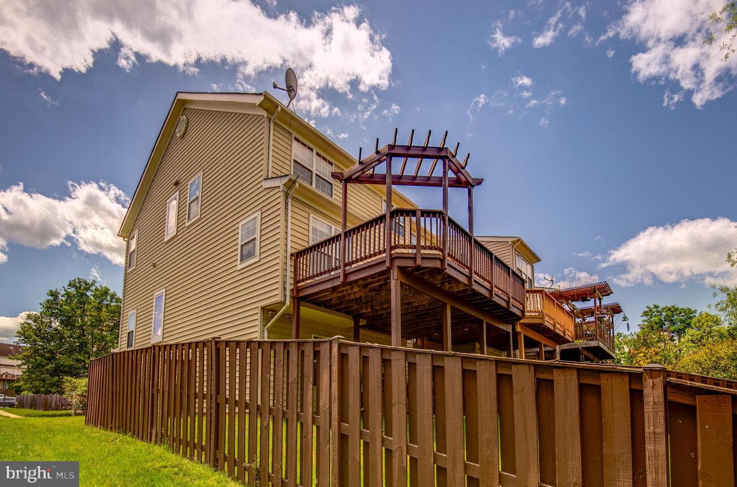 180 Spencer Terrace SE photo 42