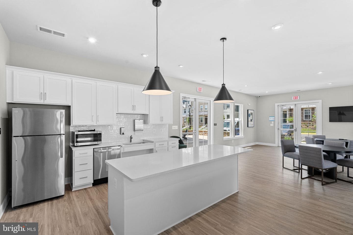 1093 Venifena Terrace SE photo 59
