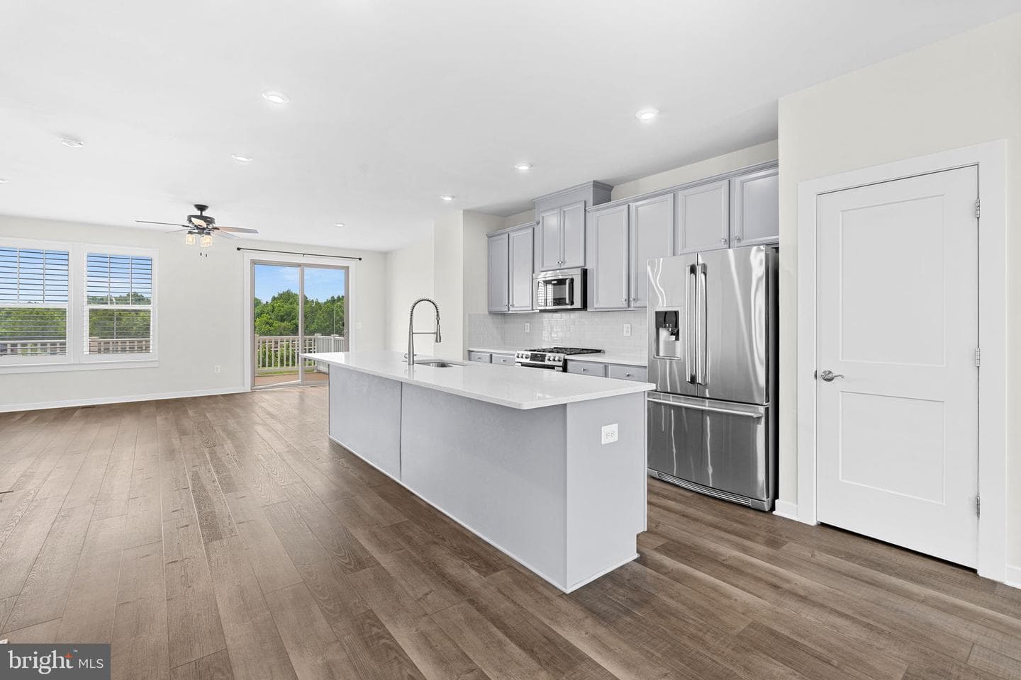 1093 Venifena Terrace SE photo 7