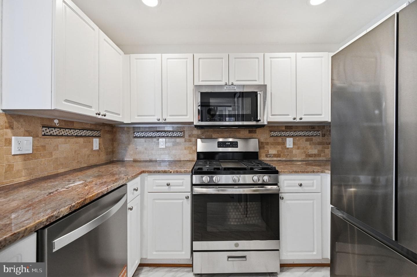 45071 Brae Terrace #202 photo 8