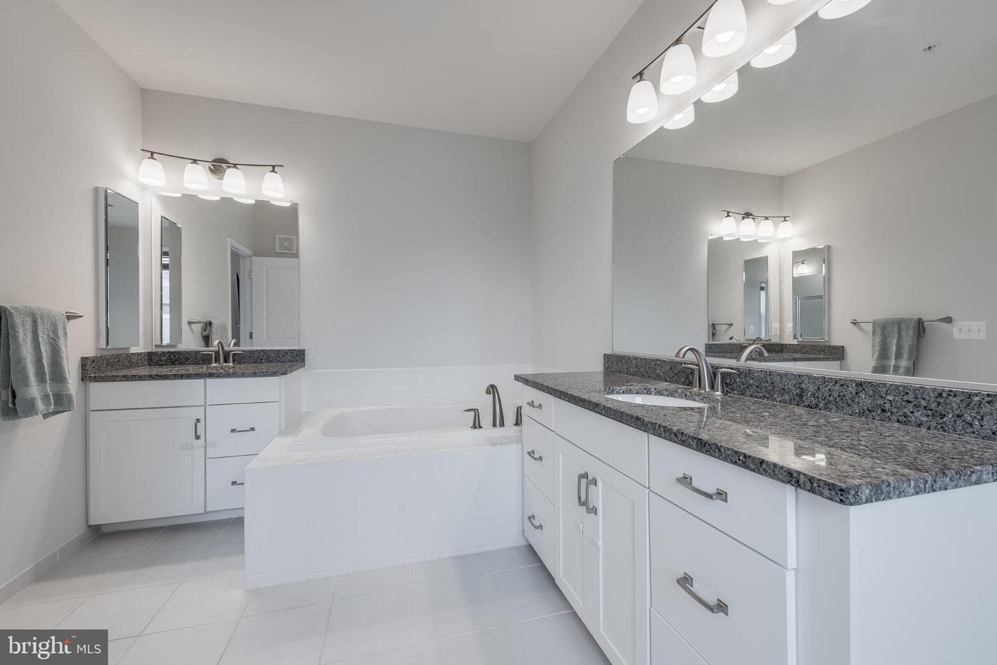 24592 Rosebay Terrace photo 15