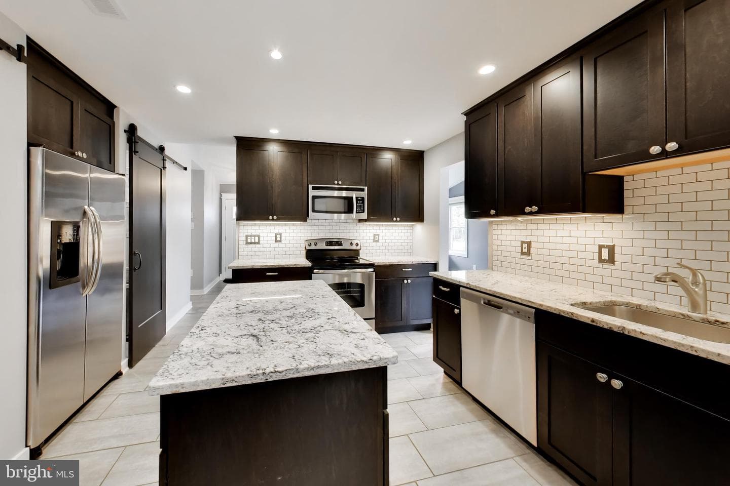 422 Avondale Drive photo 12