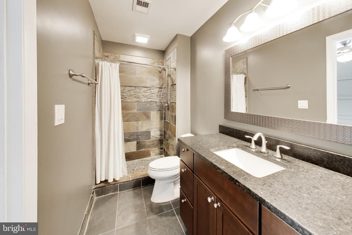 422 Avondale Drive photo 22