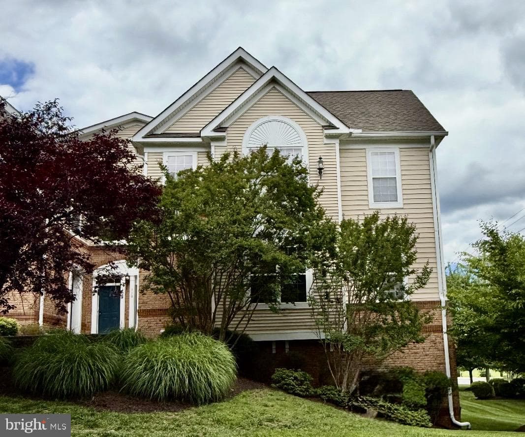 43920 Hickory Corner Terrace #114 photo 1