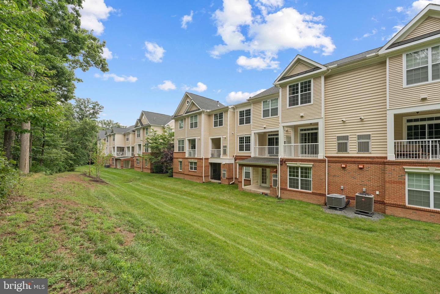 23235 Milltown Knoll Square #107 photo 34