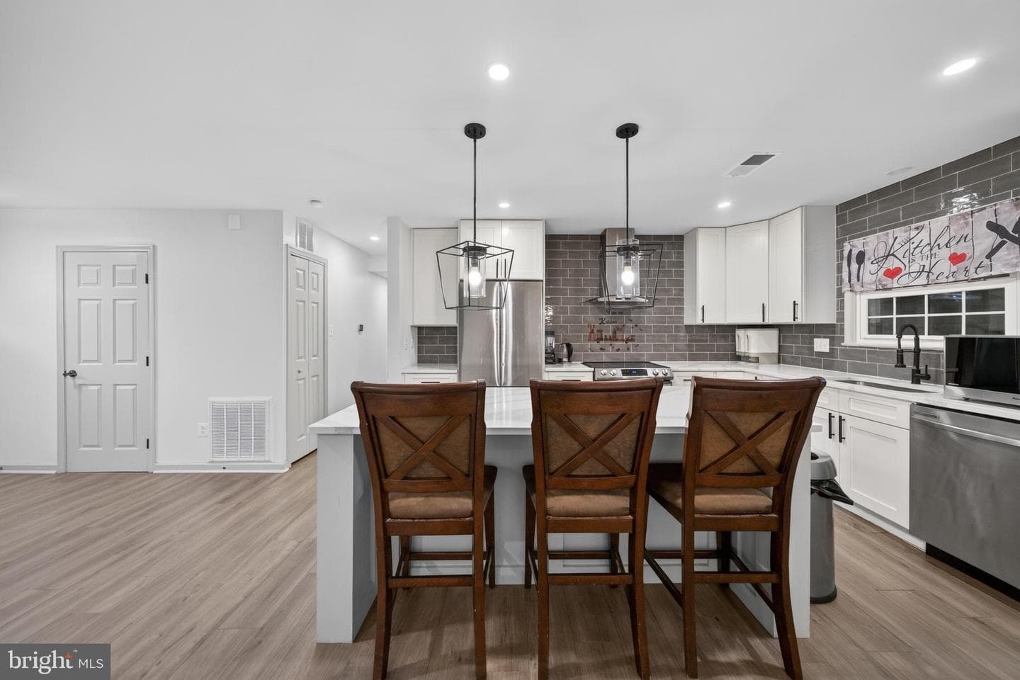 1314 E Holly Avenue photo 11