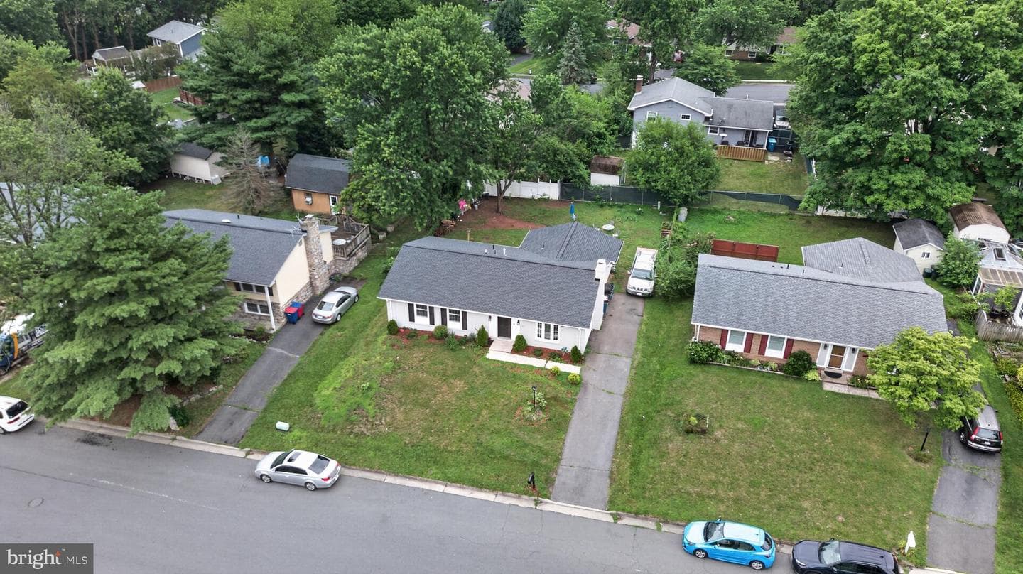 1314 E Holly Avenue photo 6