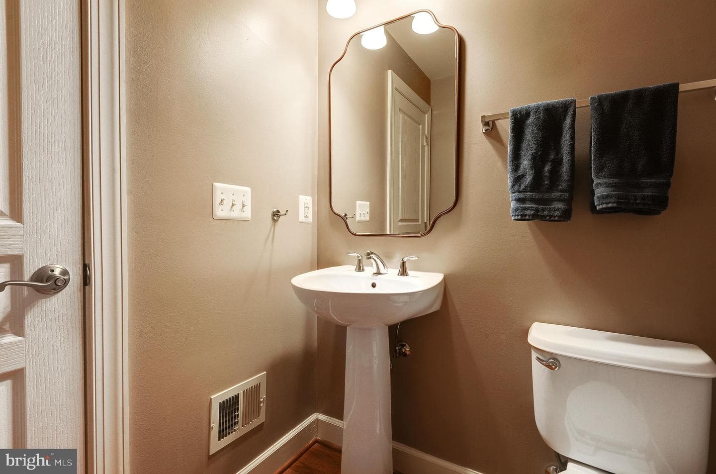 22478 Dinah Place photo 28