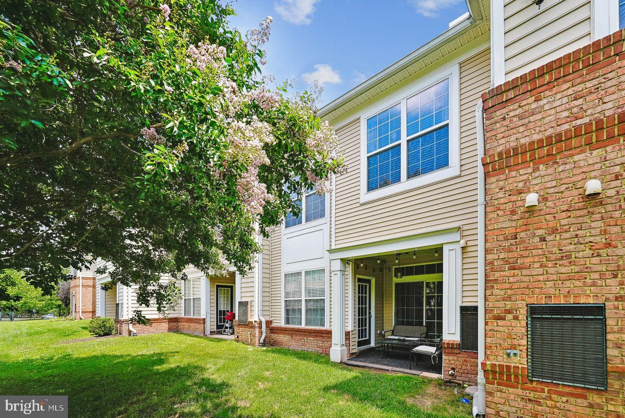 43905 Hickory Corner Terrace #103 photo 5