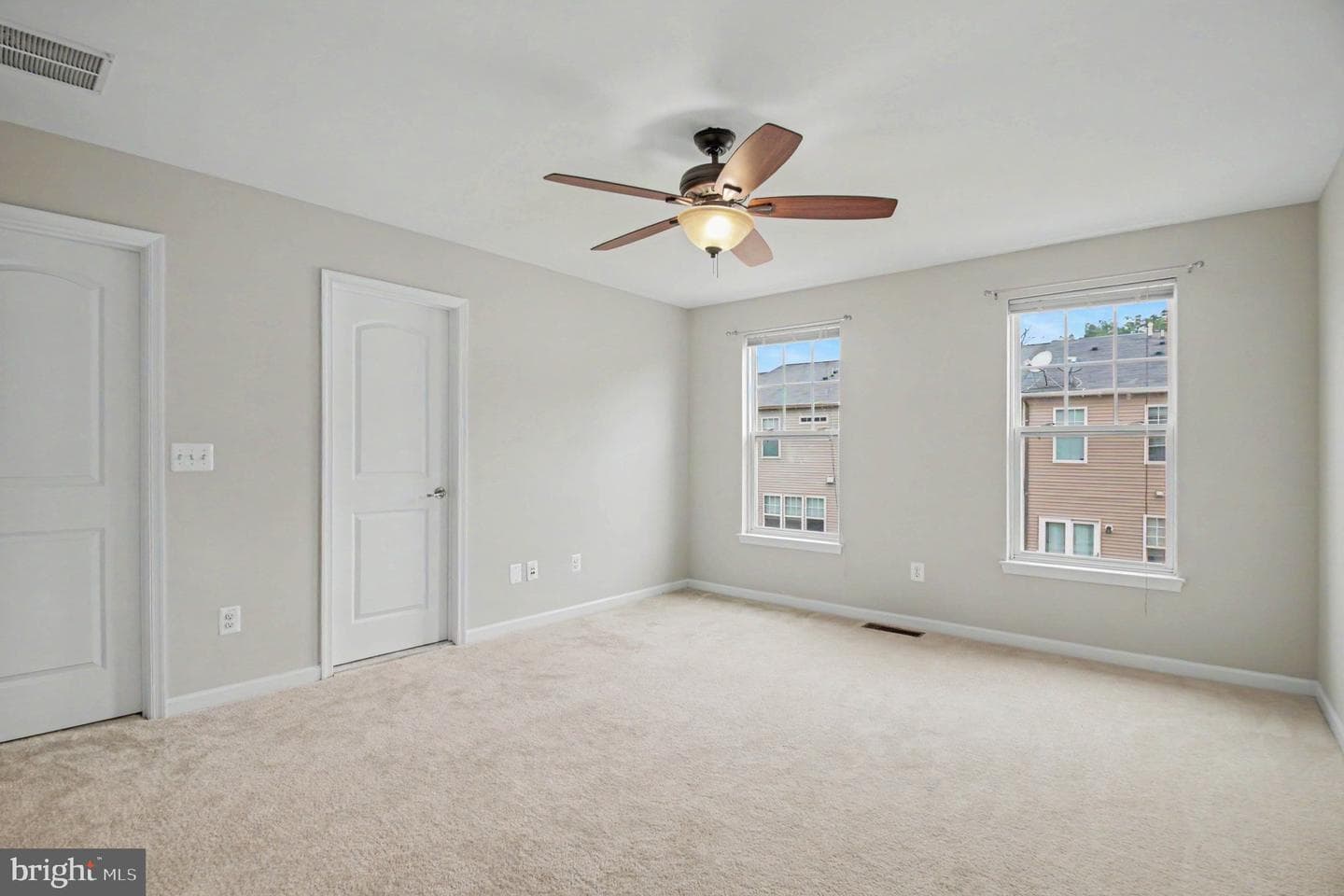 43920 Avenza Terrace photo 14