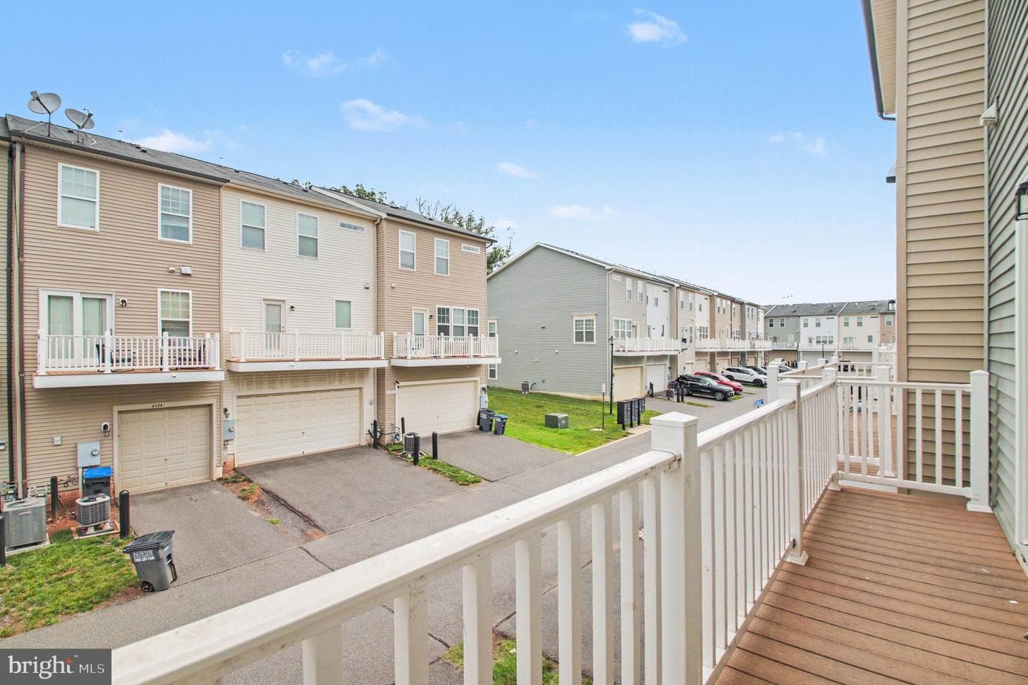 43920 Avenza Terrace photo 24