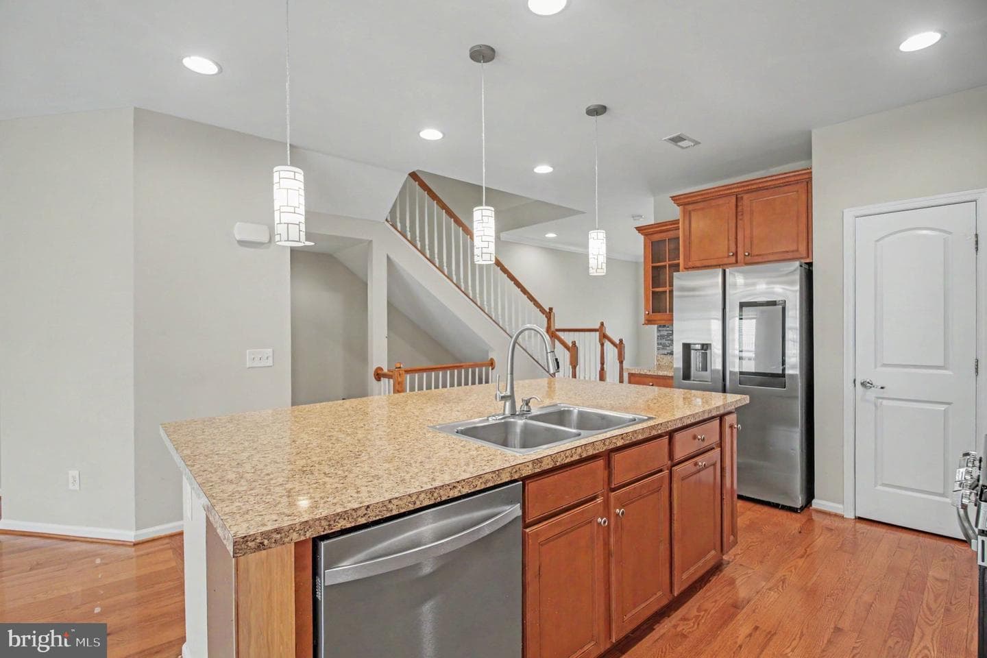 43920 Avenza Terrace photo 7