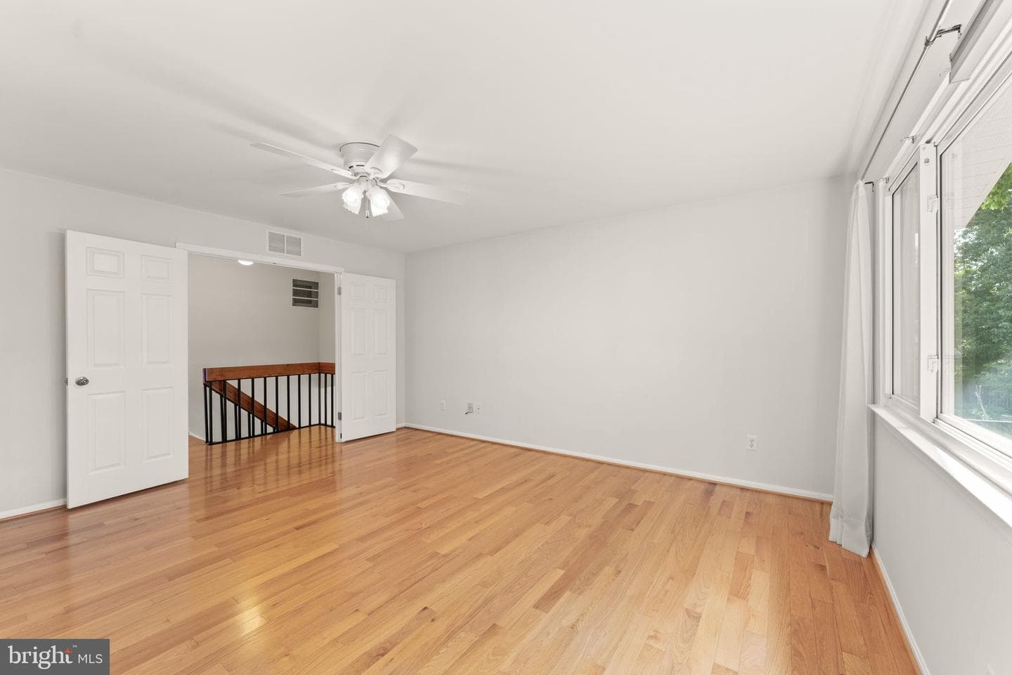 131 Evergreen Street photo 31