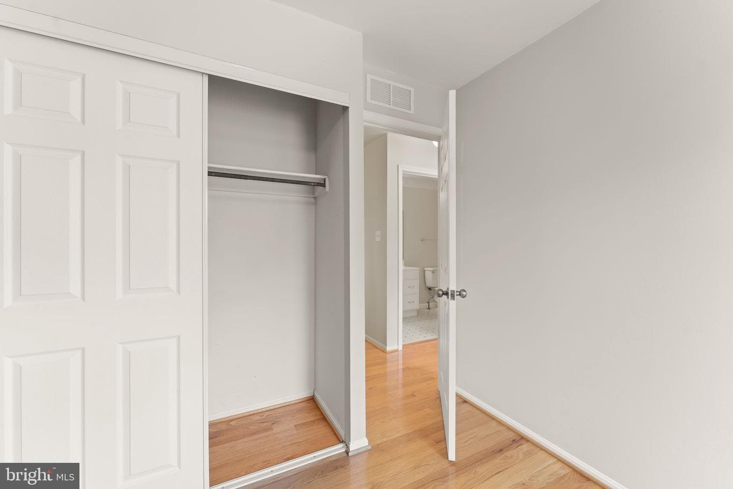131 Evergreen Street photo 42
