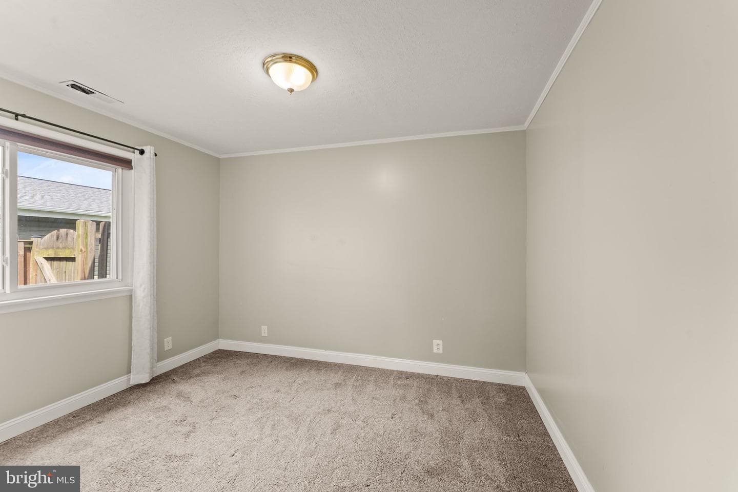 131 Evergreen Street photo 48