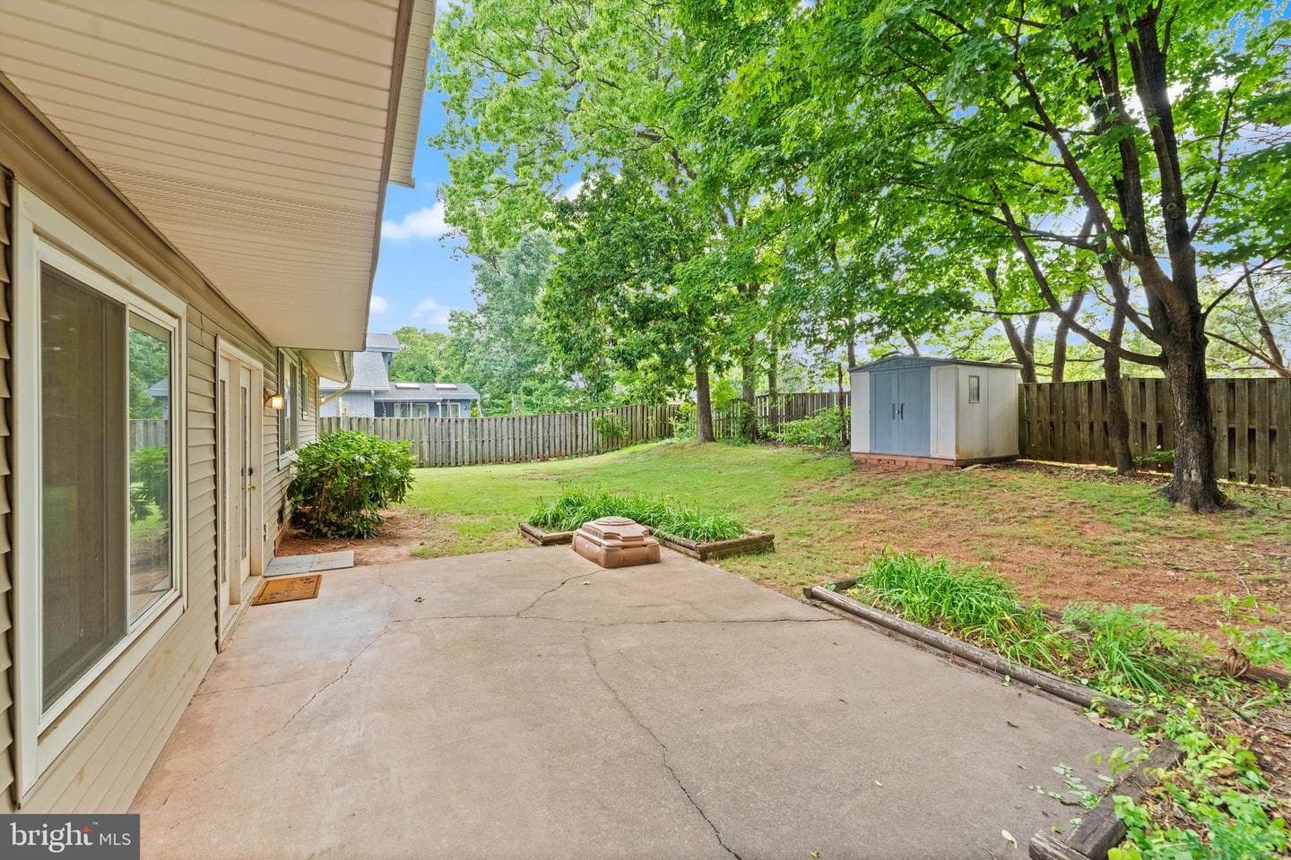 131 Evergreen Street photo 54