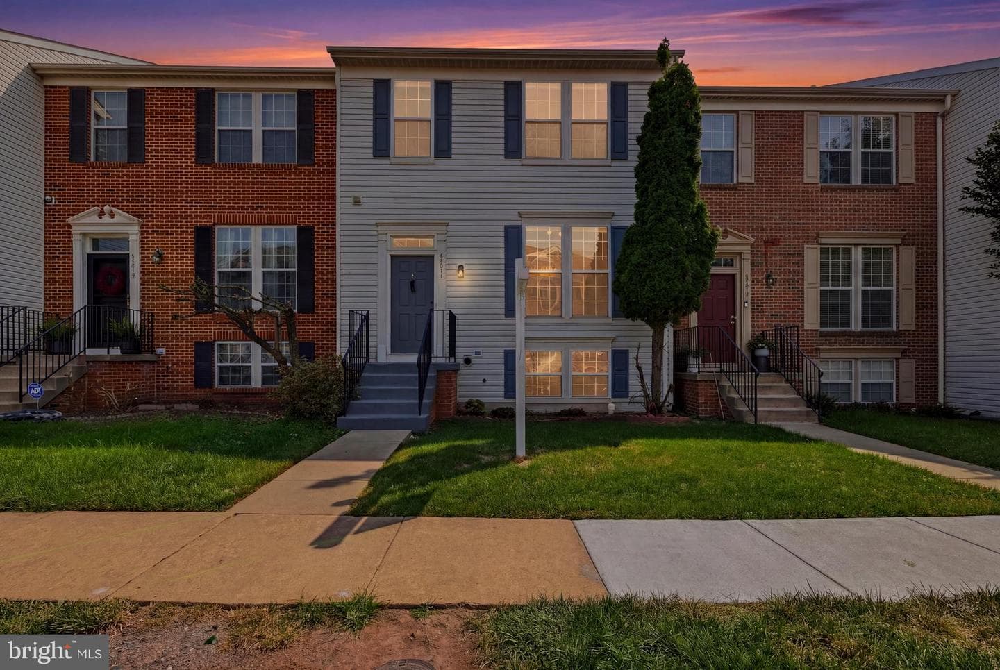 43217 Brookford Square photo 1
